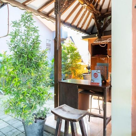 Oyo 3775 Ketut Inn Pesanggaran Kültér fotó