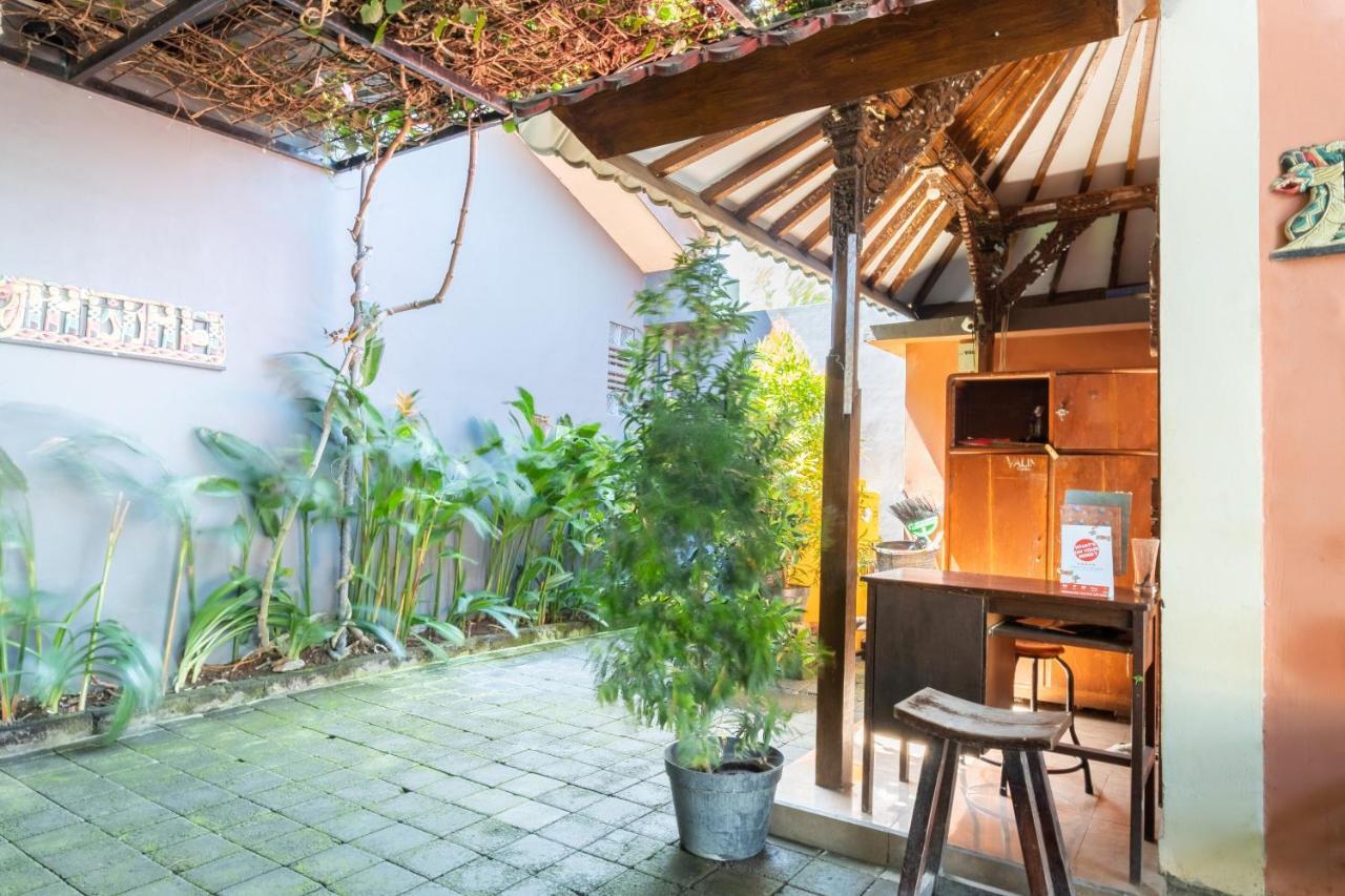 Oyo 3775 Ketut Inn Pesanggaran Kültér fotó
